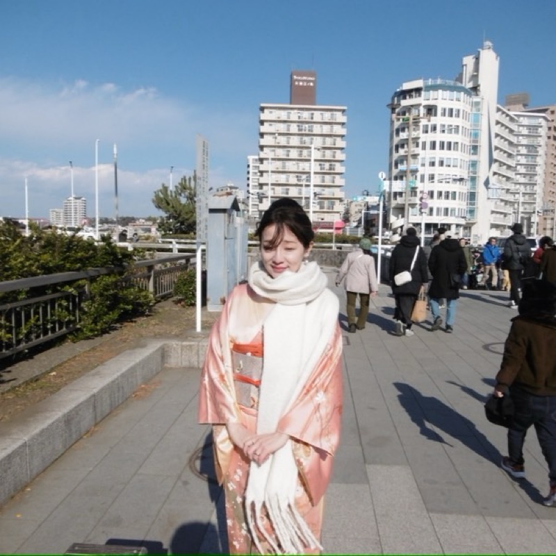 小山すみれ