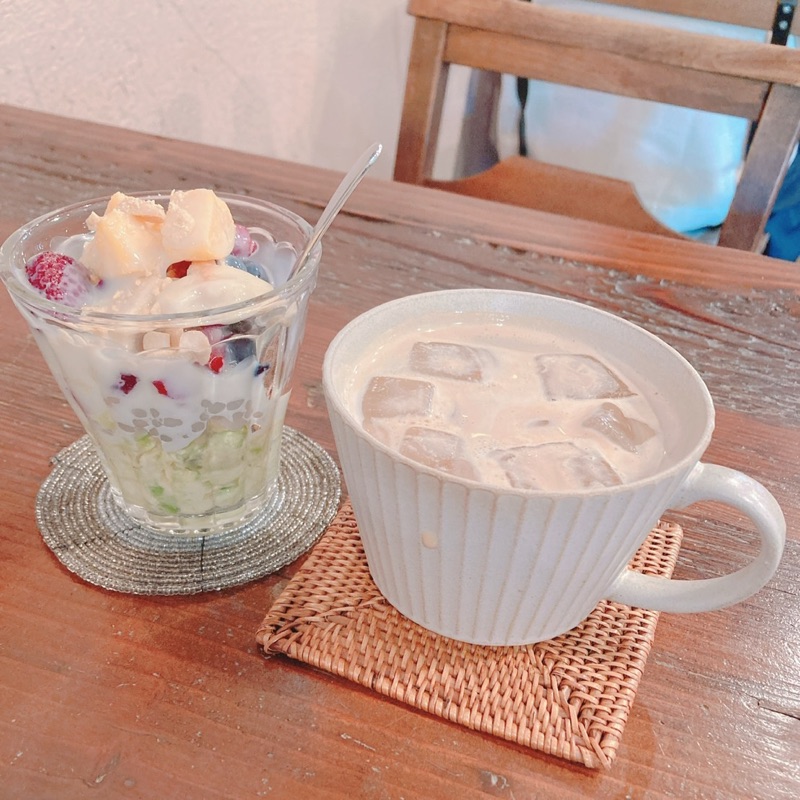 小川　香織