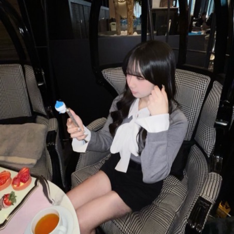 安食凪彩