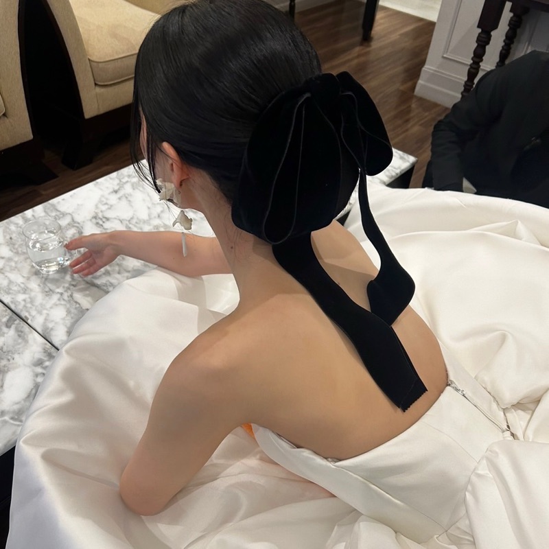 み