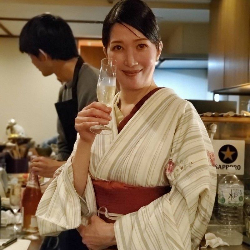 岡本　華世