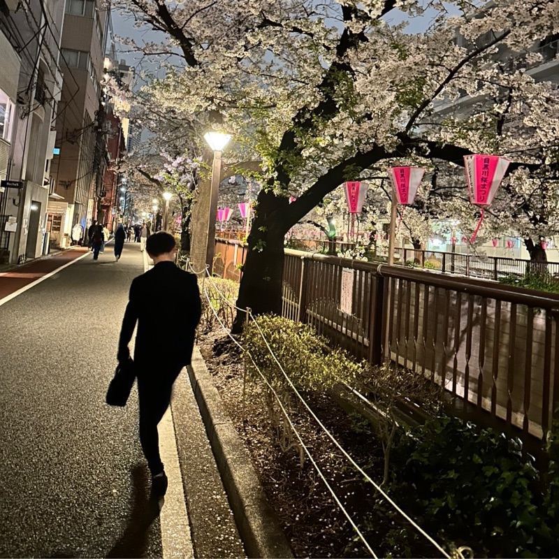 新見　翔太