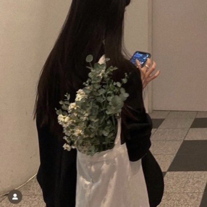 野嶋莉那