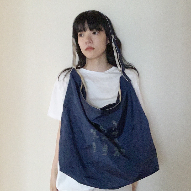 つ