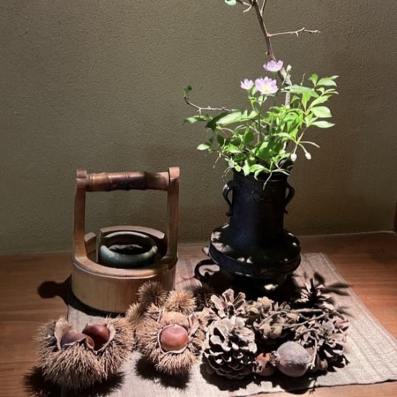 イ　シヒョン