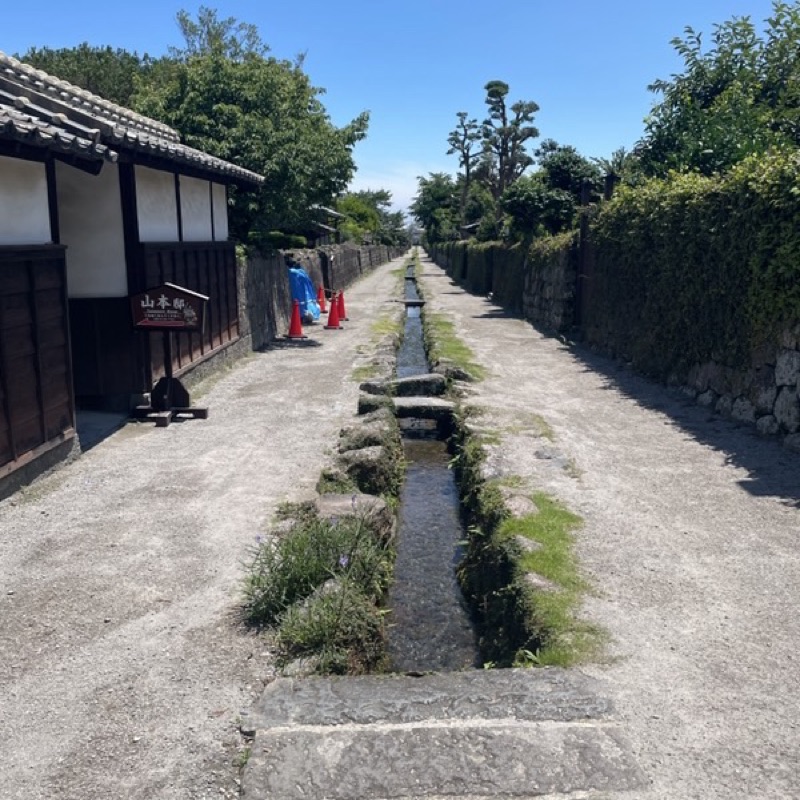 つよし