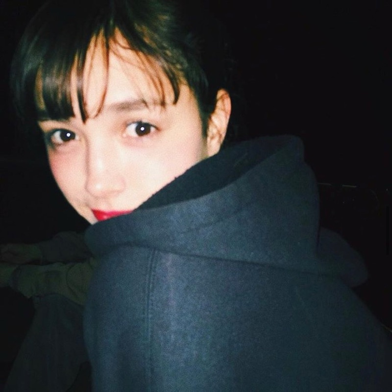 み