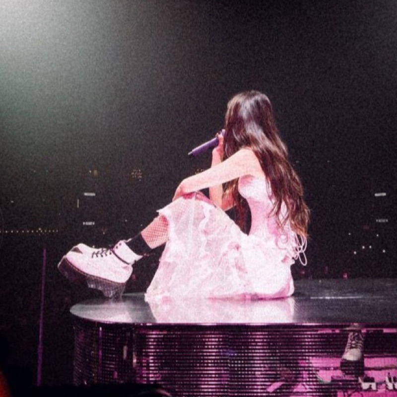 西村彩