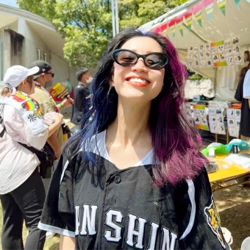 麻　侑子