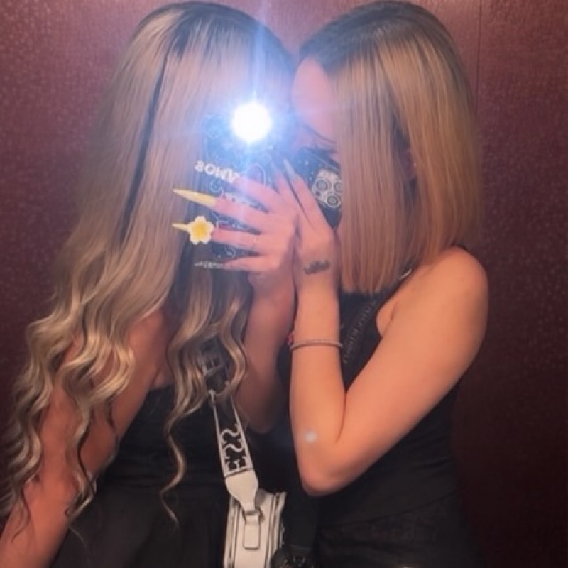 ♛