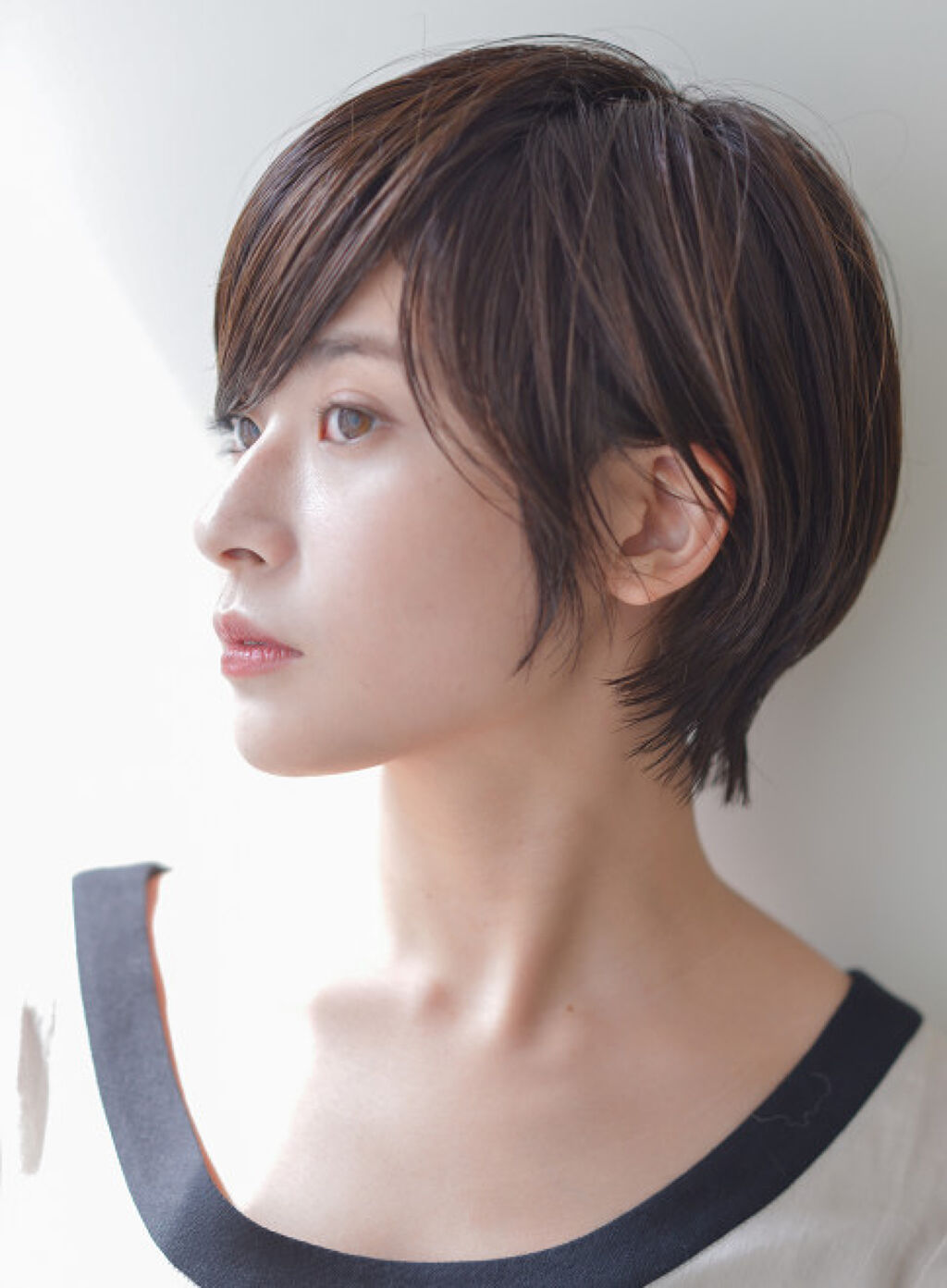 「ミネラルファンデーションでメイクしたまま美肌に!年代別おすすめ18選【最新版】」の画像(#113927)