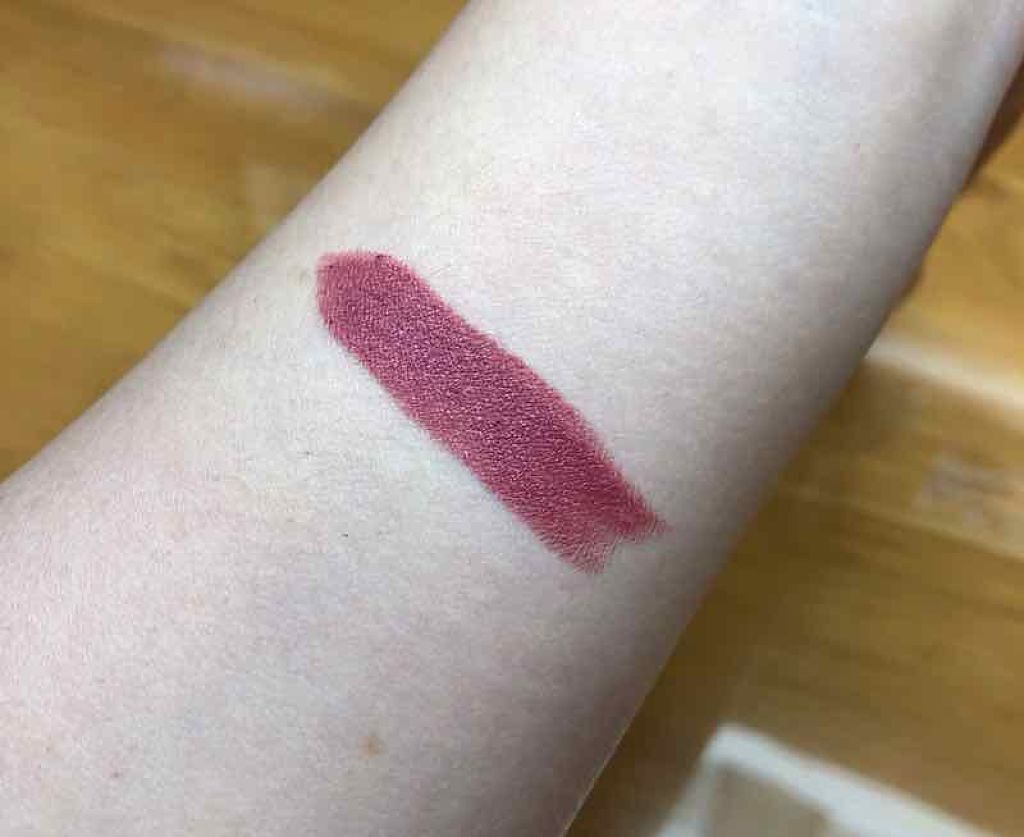 「くすみピンクリップで透明感ある大人顔に|おすすめ19選《プチプラ・デパコス別》」の画像(#137205)