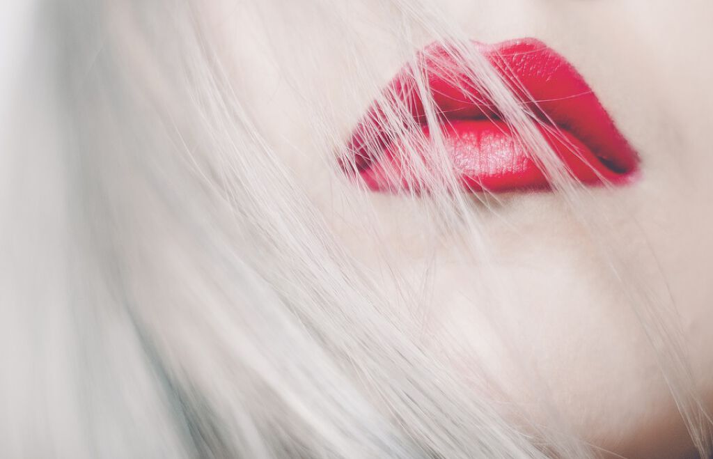 メイクに更に広がりを♡ニュアンスを楽しむリップパウダー、お一ついかが?の画像