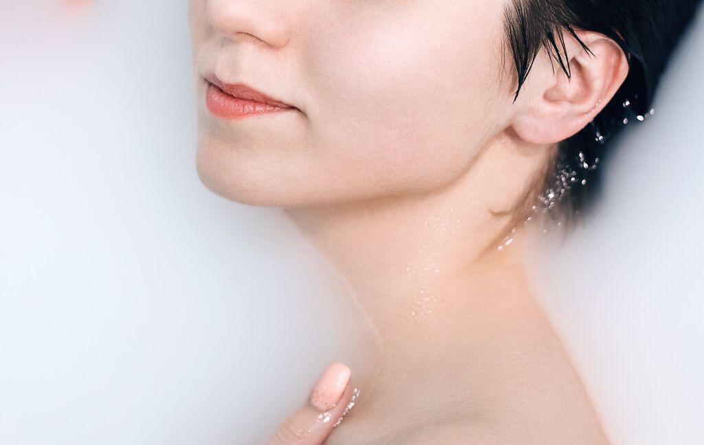 《本気のシミケア化粧品》おすすめランキングTOP10|プチプラ、医薬部外品…口コミで人気のアイテムを厳選の画像