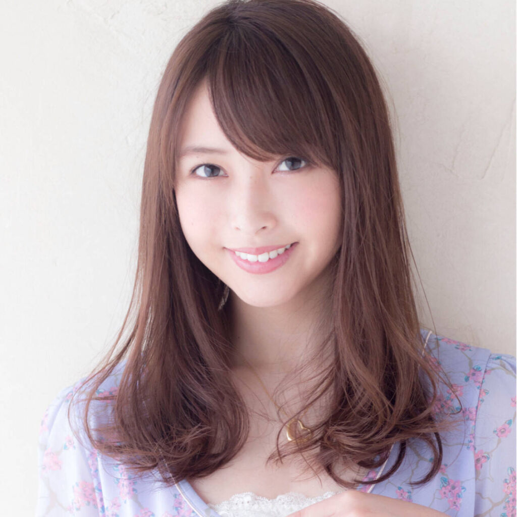 髪の分け目を変える方法 似合う分け目の作り方 ぱっかり割れをなくす乾かし方まで徹底解説 Lips 髪の分け目を変える方法 似合う分け目の作り方 ぱっかり割れをなくす乾かし方まで徹底解説 Lips