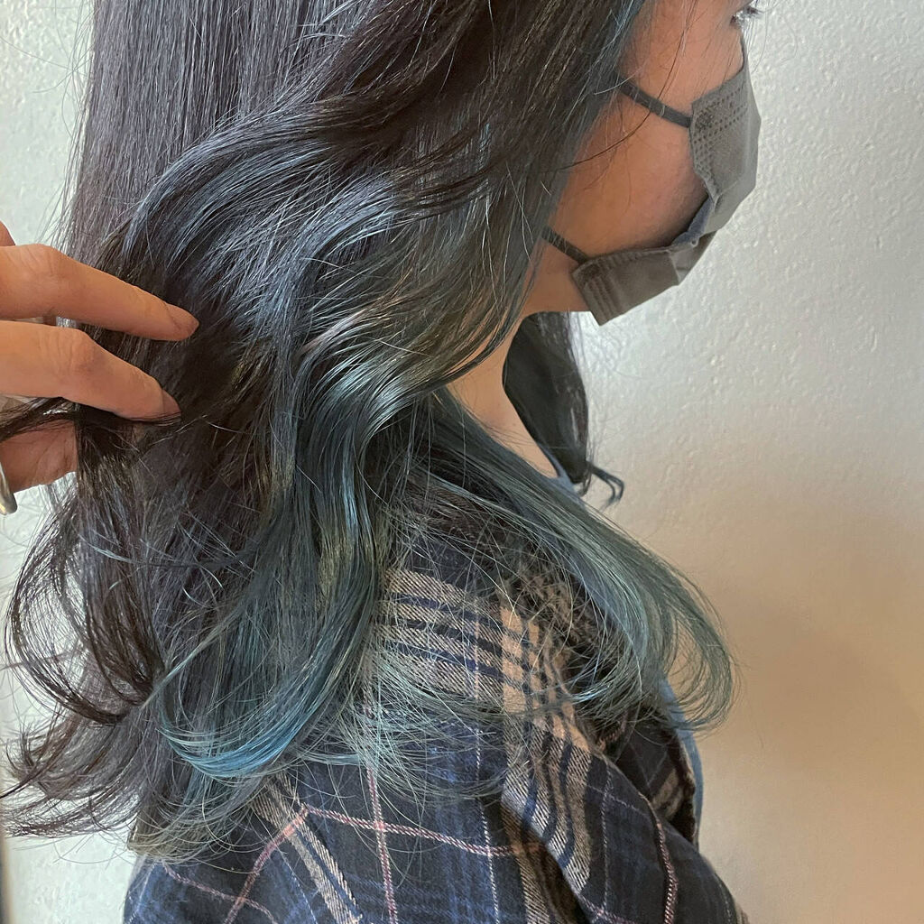 アッシュブルーの色見本 ブリーチなし暗め メンズの髪色9選 おすすめ市販ヘアカラー 色落ち緩和方法も Lips アッシュブルーの色見本 ブリーチなし暗め メンズの髪色9選 おすすめ市販ヘアカラー 色落ち緩和方法も Lips