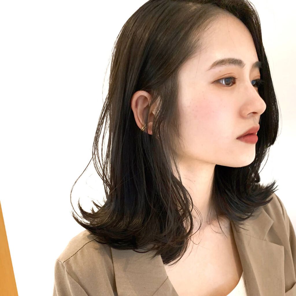 22年 井川遥さん風のメイク方法を徹底解説 Allプチプラで作る大人の魅力 リップ アイシャドウ 眉 Lips