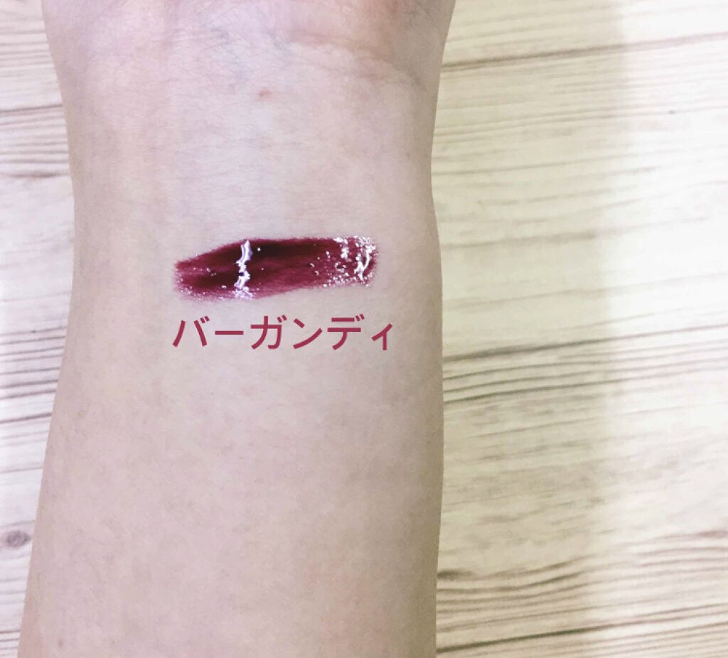 「便利すぎて手放せない。定番のパフ・ブラシ一体型コスメで時短メイク!」の画像(#99617)