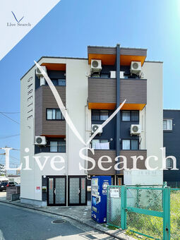 ガレット空港前 106 【福岡県福岡空港駅】 の外観写真