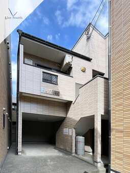 アムール博多 201 【福岡県吉塚駅】 の外観写真