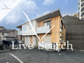 エストメゾン 102 【神奈川県京急富岡駅】 の外観写真