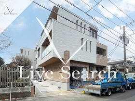 メゾン・ド・フォレナ 201 【東京都御嶽山駅】 の外観写真