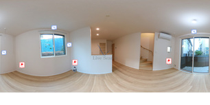 HAKU B 【神奈川県横浜市営バス13系統「末吉橋」停留所】 の外観写真