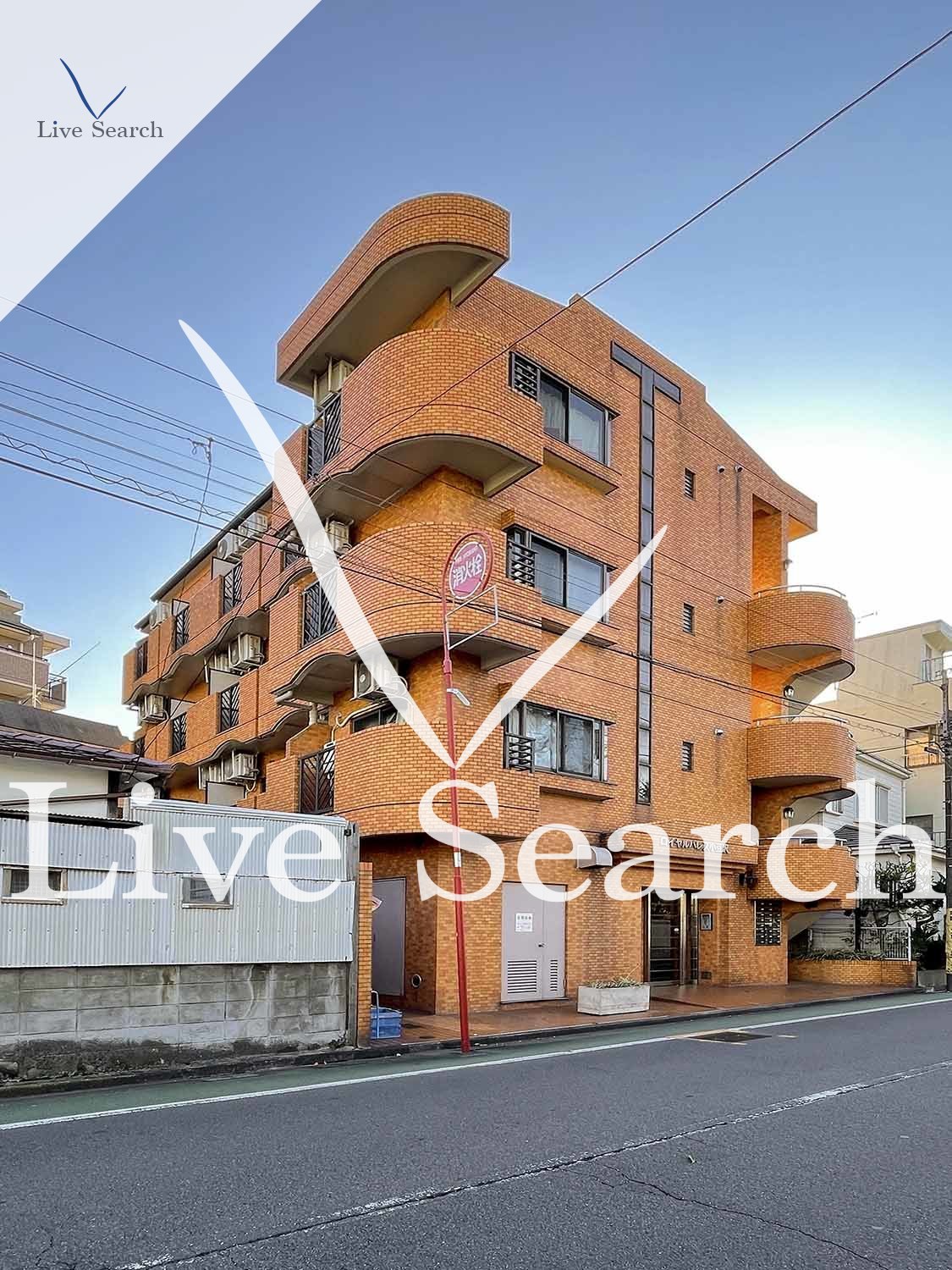 ロイヤルパレス小豆沢 206 【志村坂上駅】 の外観写真