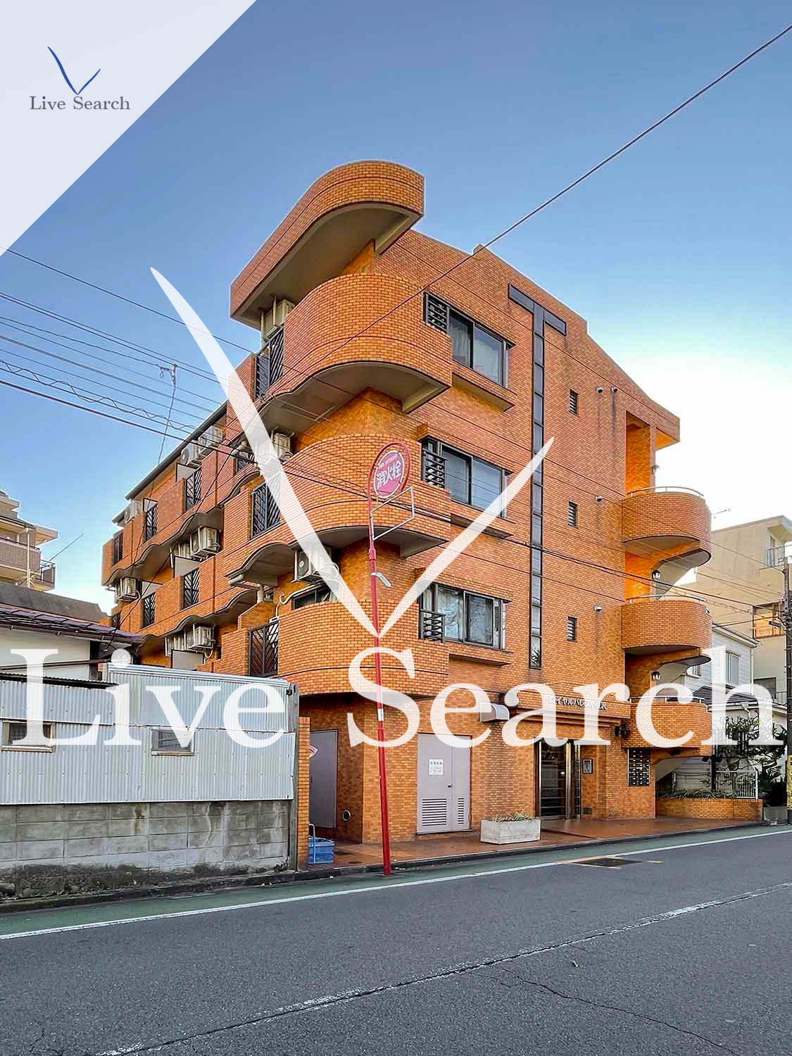 ロイヤルパレス小豆沢 101 【志村坂上駅】 の外観写真