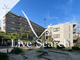 カルム千里山土井 C102 【大阪府関大前駅】 の外観写真