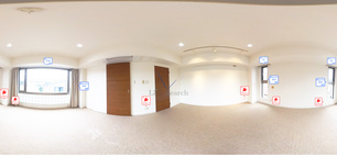 TIMM's　 300 【新大久保】 の外観写真