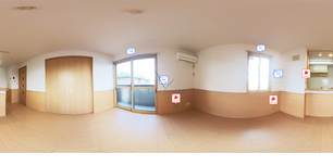 サンパティークA館 201 【埼玉県京浜東北・根岸線　大宮駅　バス所要時間14分　西遊馬消防出張所バス停　徒歩3分】 の外観写真