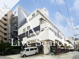 マンション壁装館 402 【東京都曙橋駅】 の外観写真