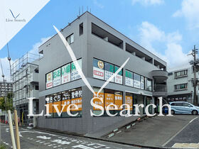 クレセントヒルズ 301 【東京都京王堀之内】 の外観写真