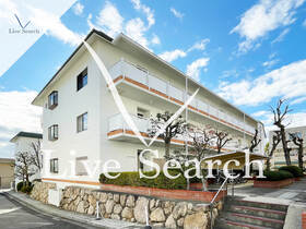 御影野村ハイツE棟 301 【兵庫県阪急御影駅】 の外観写真