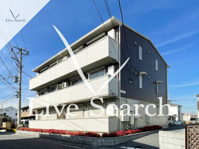 エミナンスⅢ 101 【埼玉県三郷中央駅】 の外観写真