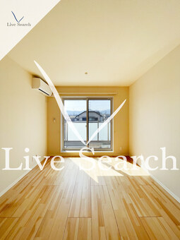 United　Kingdom　Takarazuka 201 【兵庫県小林駅】 の画像3