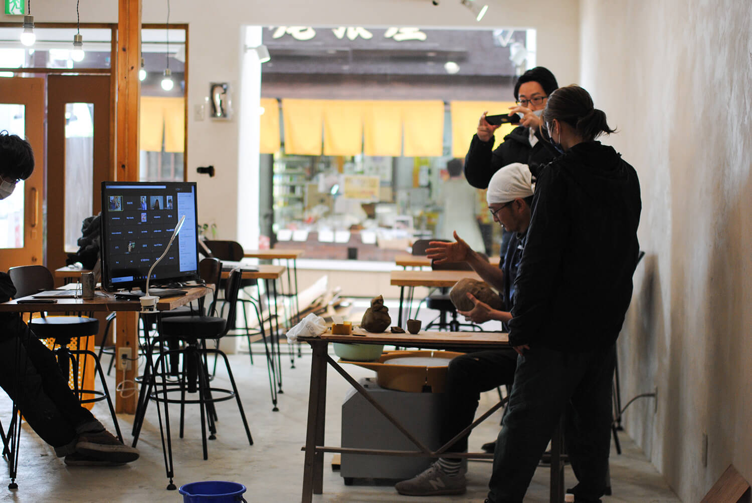 「コネル陶芸大学 Zoom校」の様子