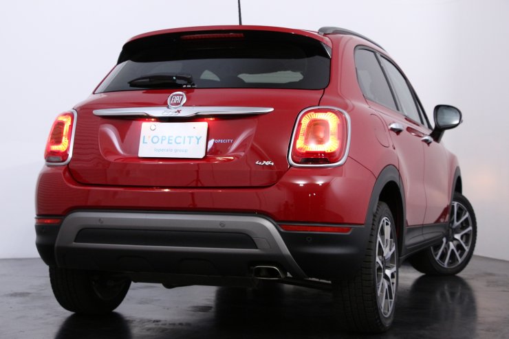 FIAT500Xクロス 純正タッチスクリーンモニター【パスコード無し】送料無料 500X（フィアット）クロス（2022年4月）｜カタログから中古