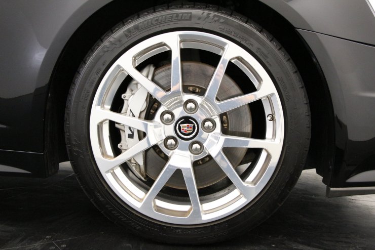 バリ山！ キャデラック CTS 純正 18インチ 8.5J +32 タイヤセット 4本 バリ山！ キャデラック CTS 純正 18インチ 8.5J +32 タイヤセット 4本