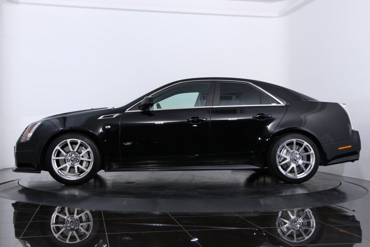 キャデラック CTS V プレミアム 正規ディーラー車 ブラックハーフ