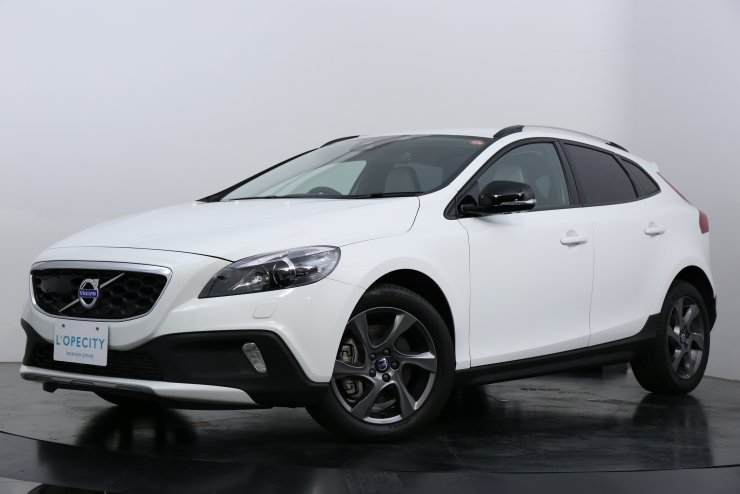 ボルボ V40 V40クロスカントリー T5 4WD 200台限定車・ポールスター