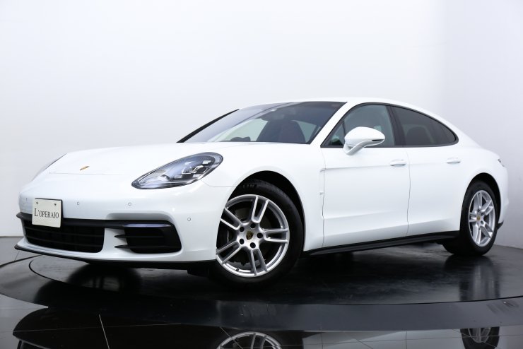 ポルシェ パナメーラ Panamera Sport-ChronoPKG 2018年現行モデル ワン