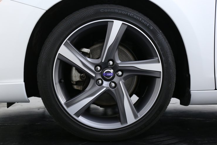 ボルボ V60 T4Rデザイン POLESTAR Performance PKG セーフティPKG ワン 
