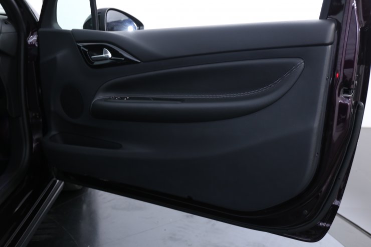 シトロエン DS3 フォーブール・アディクト 限定100台特別仕様車 社外