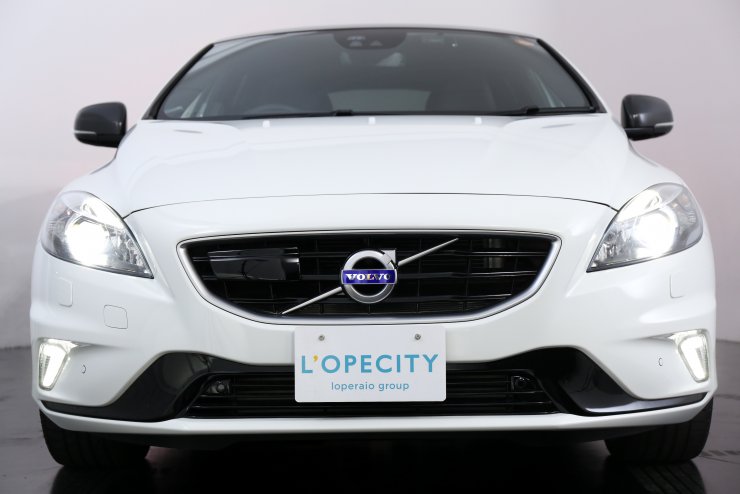 ボルボ V40 T5 R-Design カーボンED 88台限定車 ブラックレザー 純正