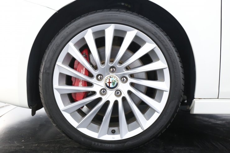 アルファロメオ ジュリエッタ Sportiva Special Edition 1オーナー 100