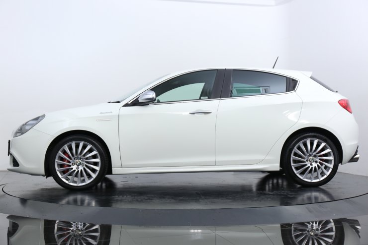 アルファロメオ ジュリエッタ Sportiva Special Edition 1オーナー 100