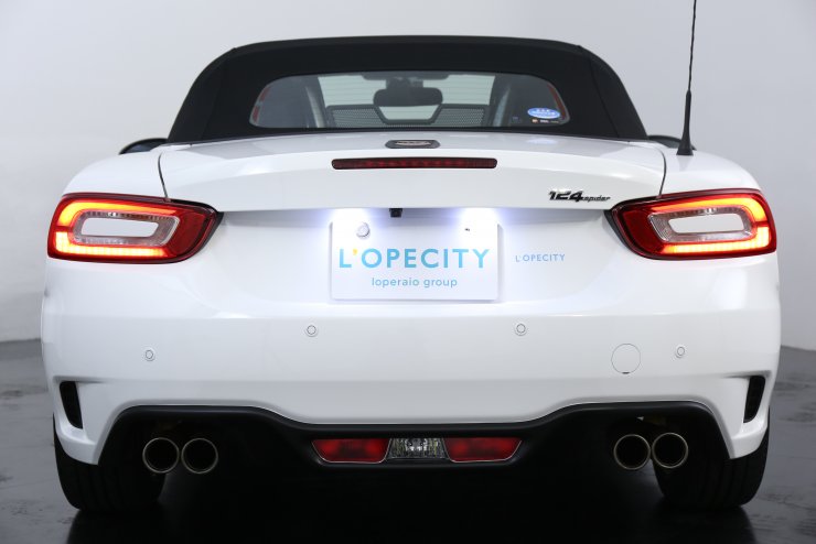 アバルト 124スパイダー 124spider 6速MT 1オーナー レザー