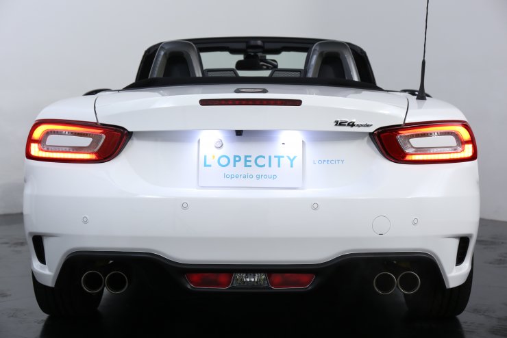 アバルト124スパイダー ヘッドライト右